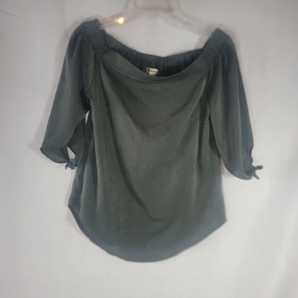 Monteau Los Angeles Green Off-the-Shoulder Blouse with Tie Sleeves Size M
